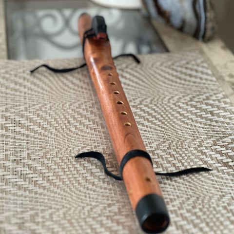 Bear Pine G Minor 440 Hz an Allan Madahbee Native American Flute - BThunder 