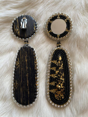 4-3/4" Fingernail Post Rhinestone Gold and Black Earrings - BThunder 