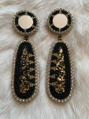 4-3/4" Fingernail Post Rhinestone Gold and Black Earrings - BThunder 